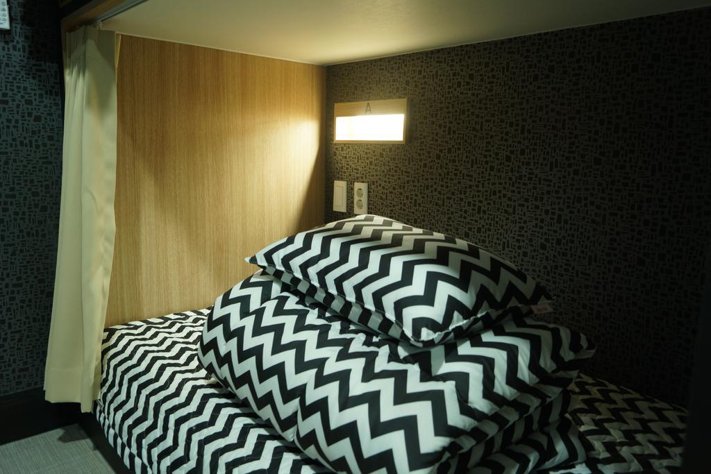 Mozzihostel Busan Station Екстер'єр фото