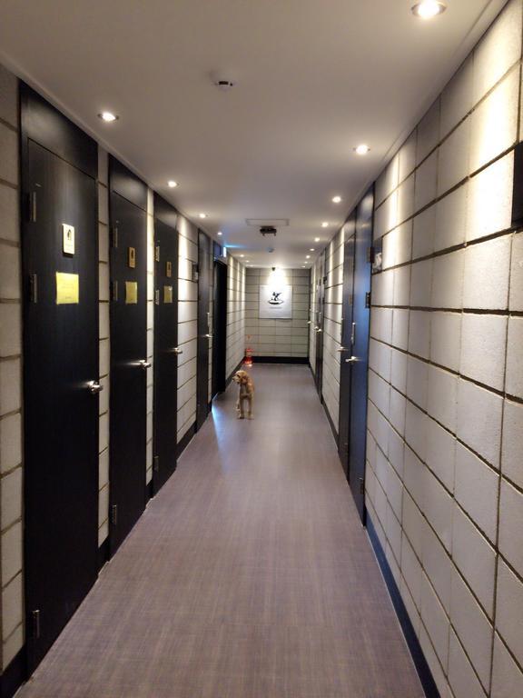 Mozzihostel Busan Station Екстер'єр фото