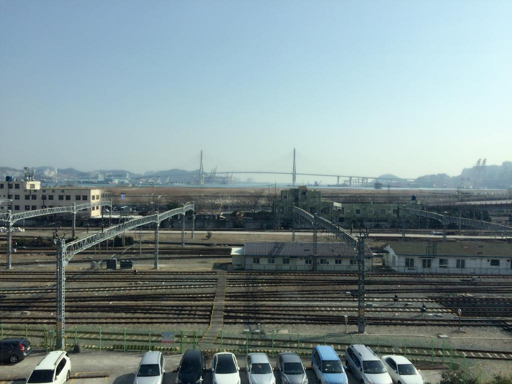 Mozzihostel Busan Station Екстер'єр фото