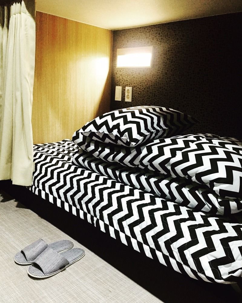 Mozzihostel Busan Station Екстер'єр фото