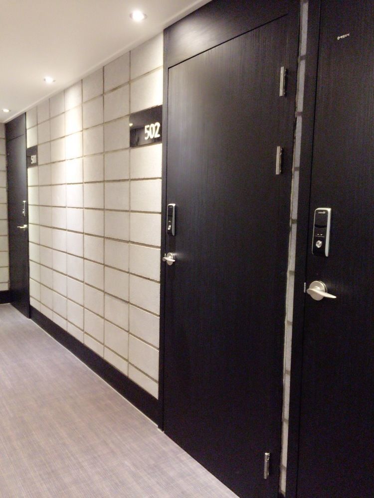 Mozzihostel Busan Station Екстер'єр фото
