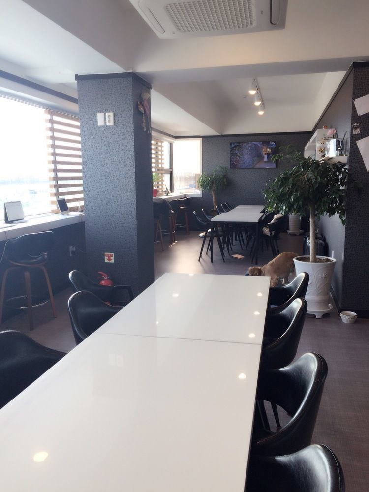 Mozzihostel Busan Station Екстер'єр фото