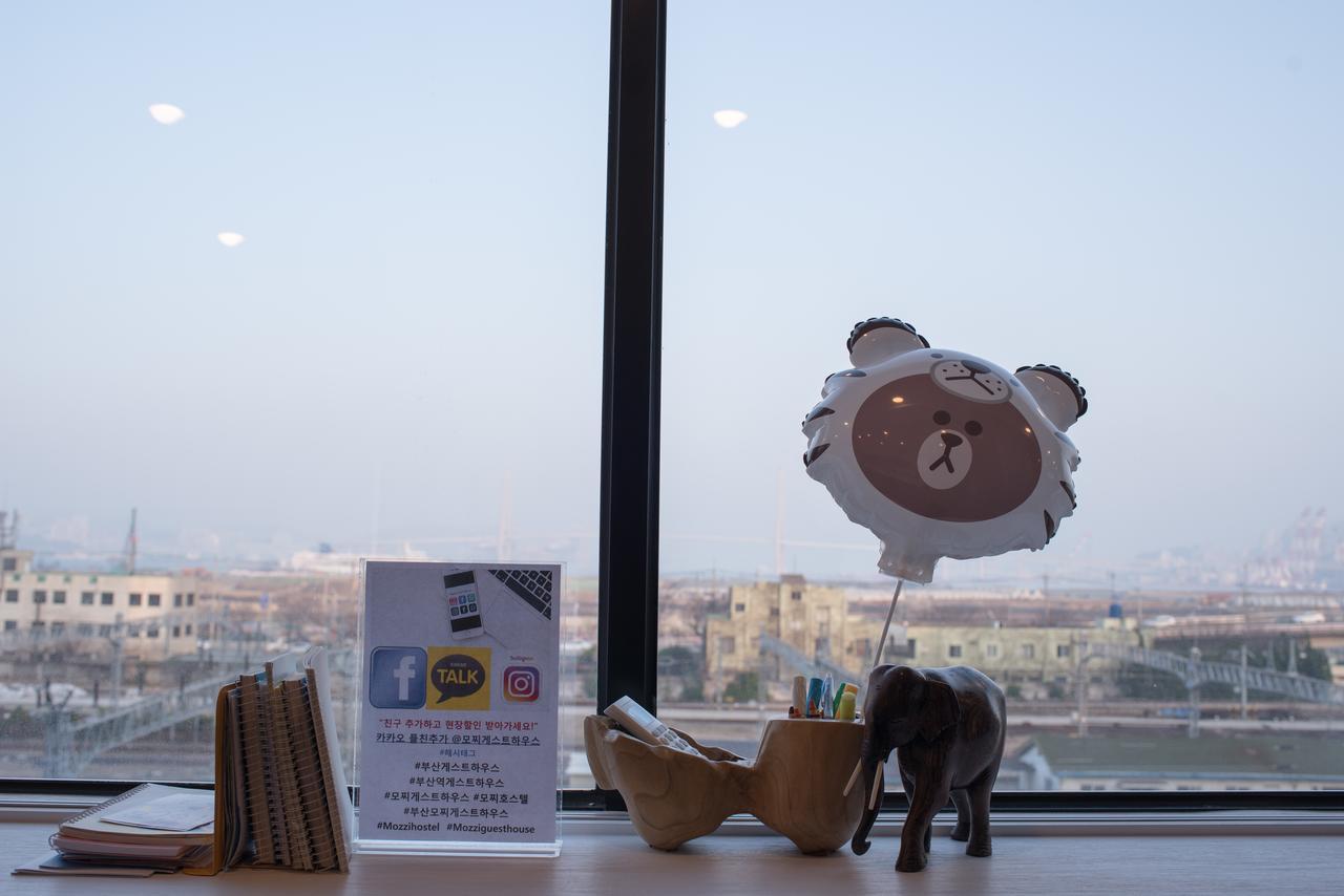 Mozzihostel Busan Station Екстер'єр фото