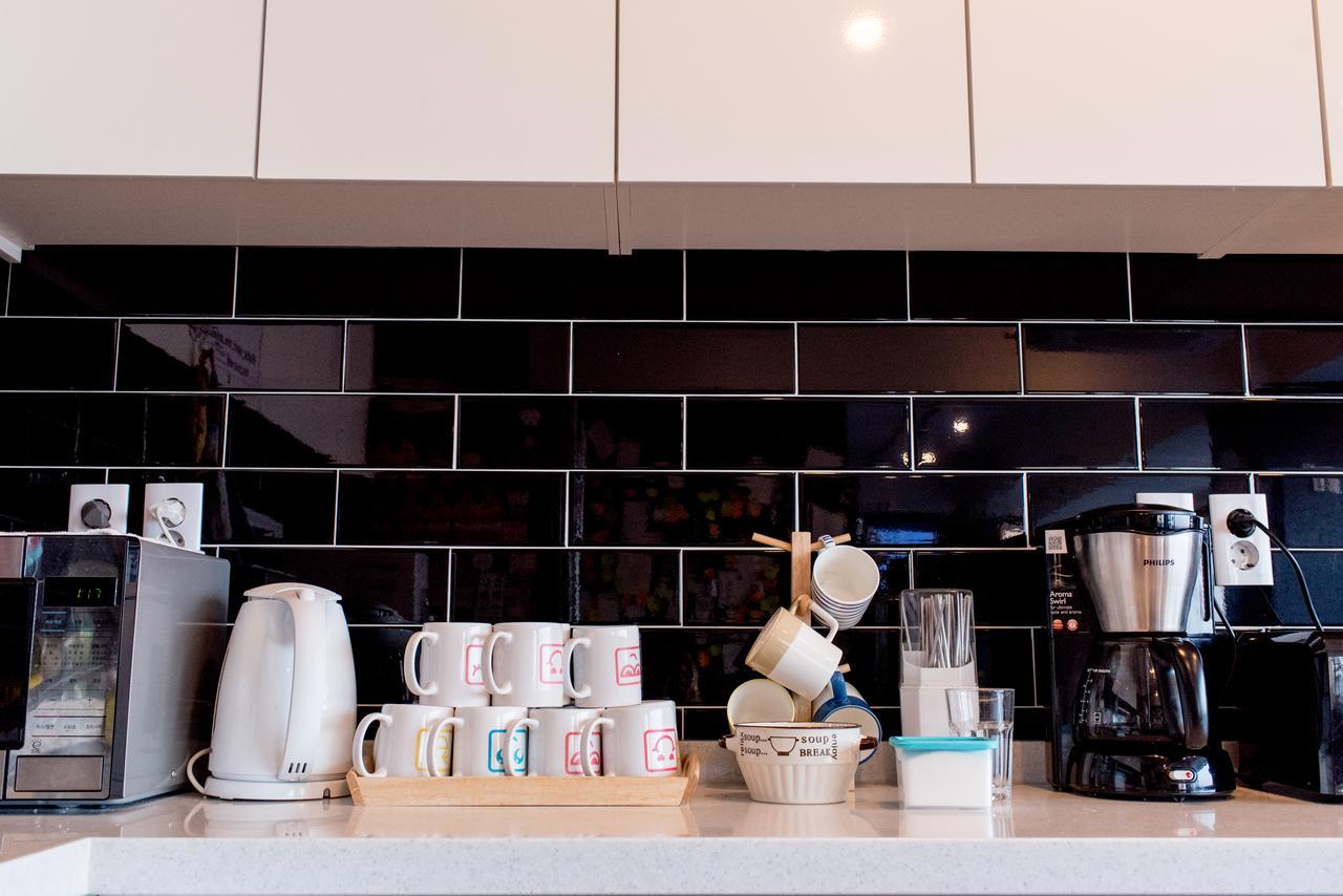 Mozzihostel Busan Station Екстер'єр фото
