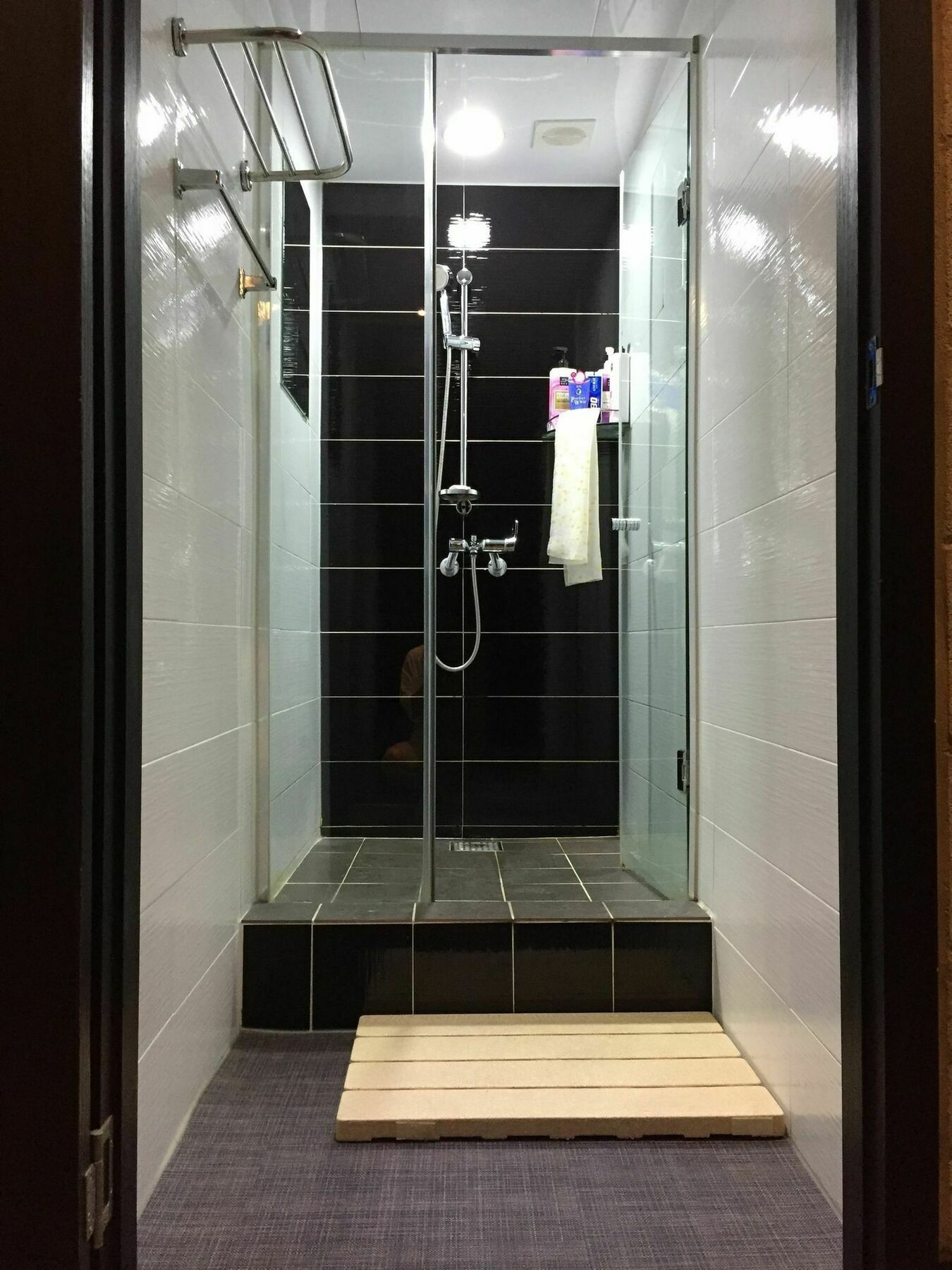 Mozzihostel Busan Station Екстер'єр фото